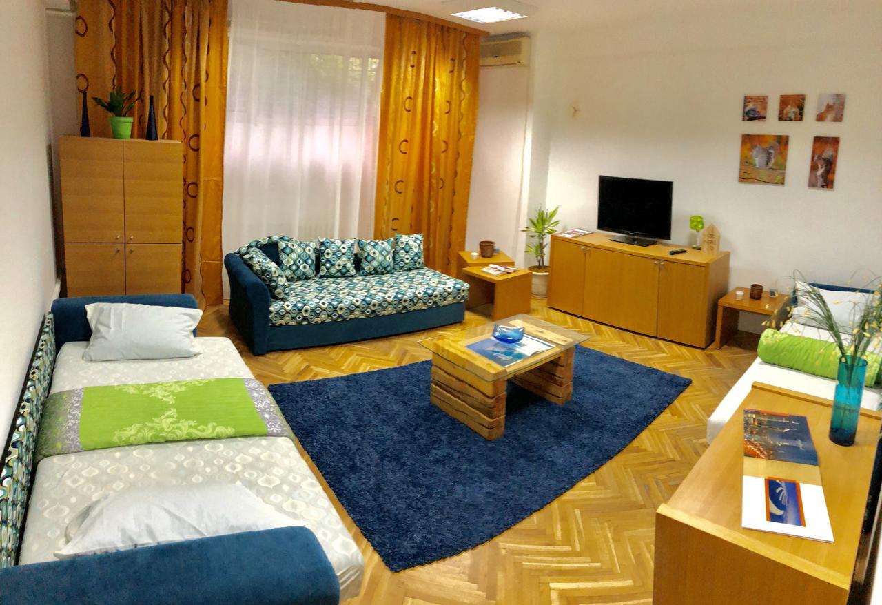 Albergue Twc Belgrado Exterior foto
